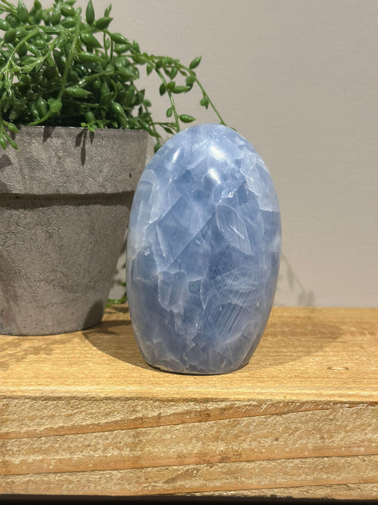 Calciet Blauw Sculptuur Geslepen | Nr. 2