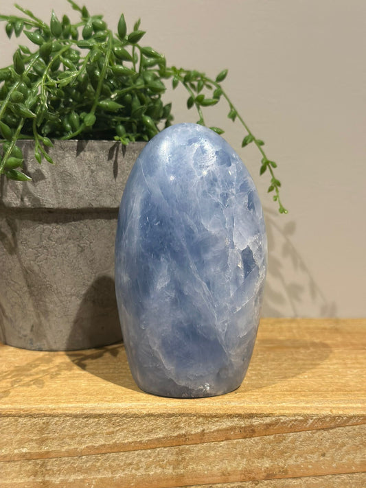 Calciet Blauw Sculptuur Geslepen | Nr. 3